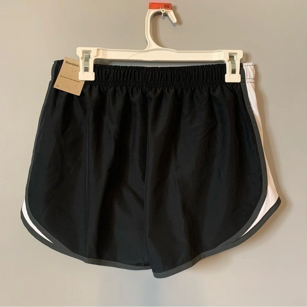 NWT. NIKE Women’s Minnesota Vikings Athletic Tempo Shorts